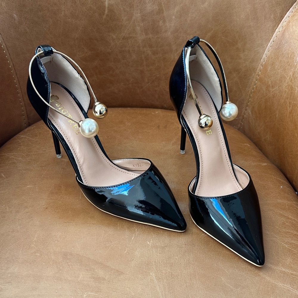 Black Patent Pointed Toe Stiletto Pumps with Pearl Ankle Detail - Picture 2 of 6